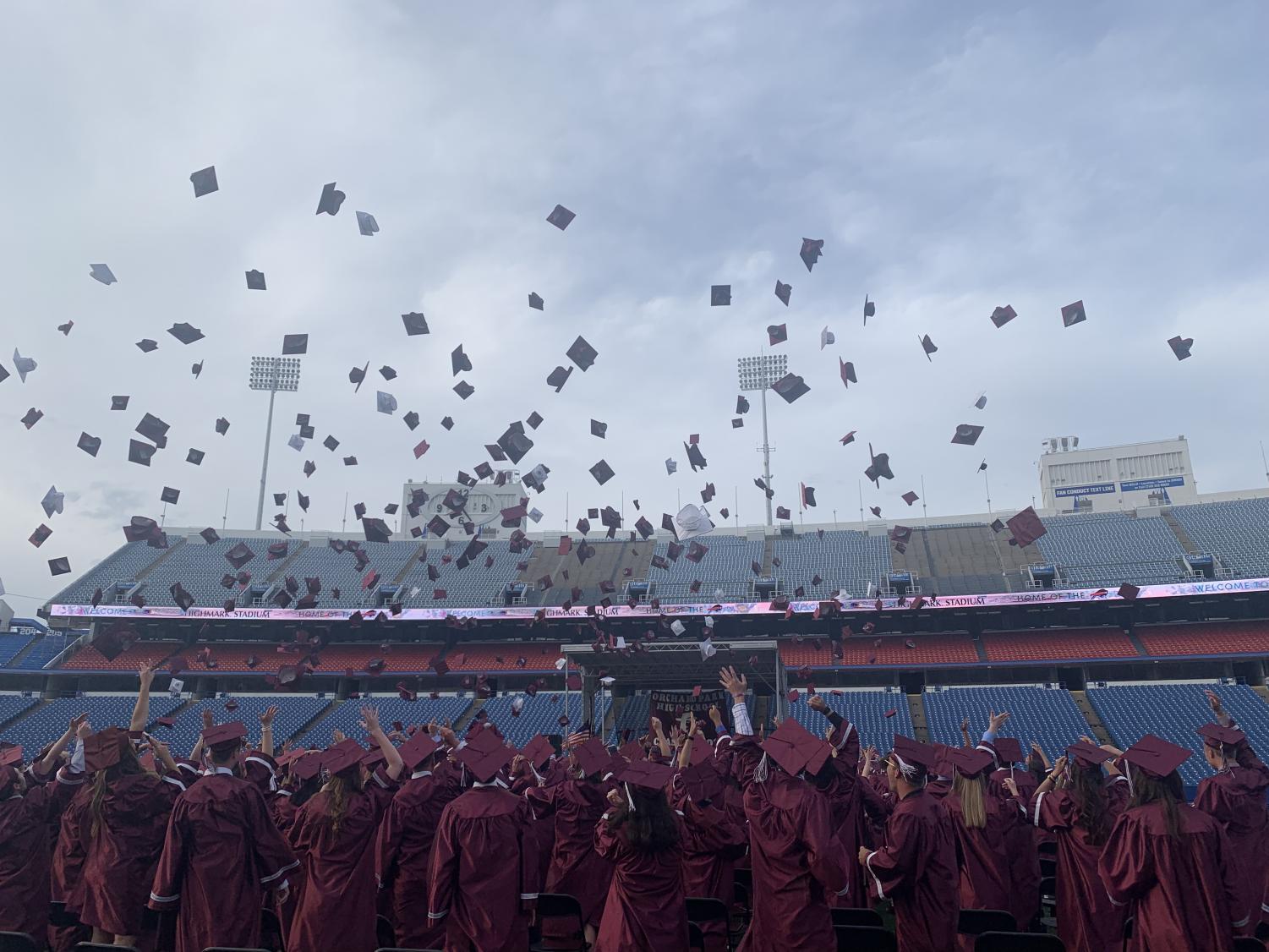 SENIORS Order your caps and gowns! The Orchard Park Voice