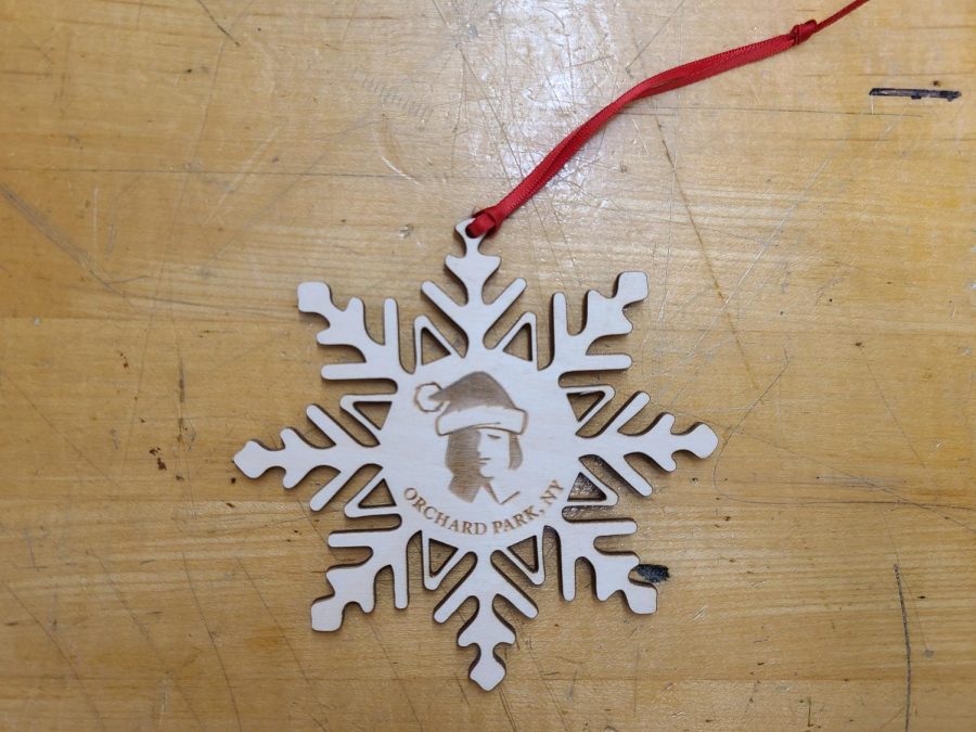Students+in+Entrepreneurship+in+Production+Systems+Class+and+their+Seasonal+Christmas+Ornament+Sale