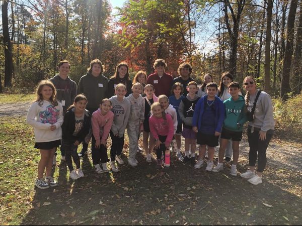 Memebers of the Future Teachers of America club visit Reinstein Woods with 5th graders from Eggert Elemenary. 