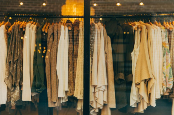 From Baggy to Basic: Students Debate Fashion Trends Today